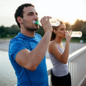 beber agua y salud dental